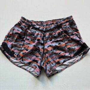 Lululemon Hotty Hot Orange, Pink, Blue, Black patterned lined shorts size 6